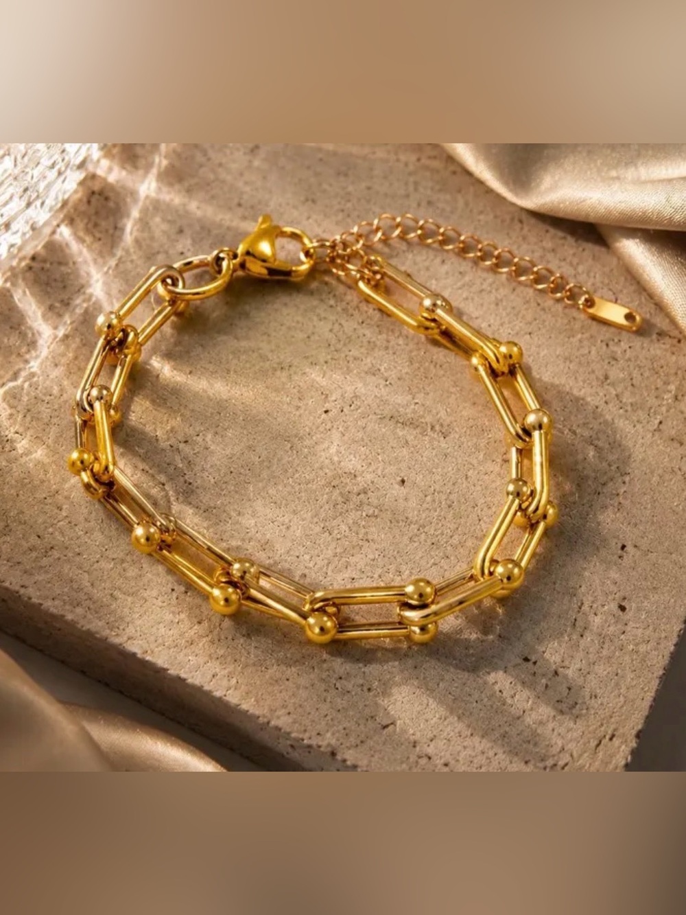 U shape Graduated Gold Link Chain Bracelet for Women - Elegant Geometric Design